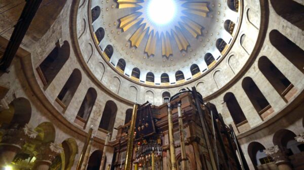 See Inside Jesus’ BURIAL Site in Jerusalem, the Garden Tomb & Church of Holy Sepulcher